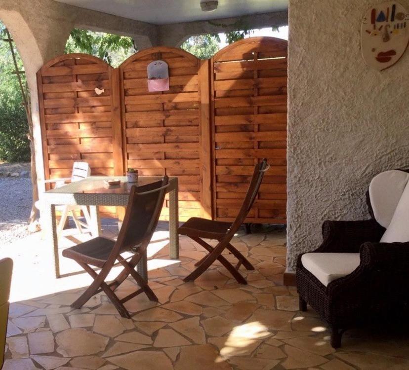 Le Patio Fleuri Hotel Lorgues Eksteriør billede